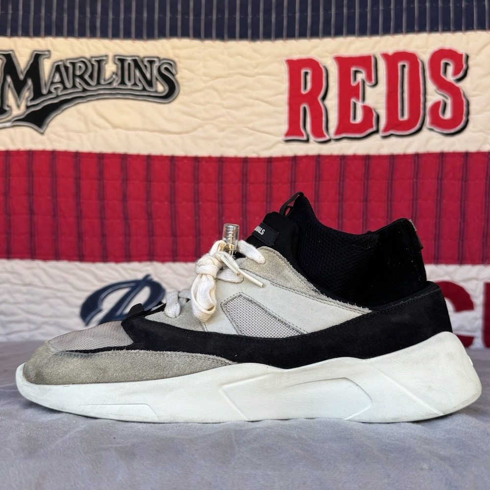 Size 43 - FOG Fear Of God Essentials Backless Distance Runner Cream Black Gray